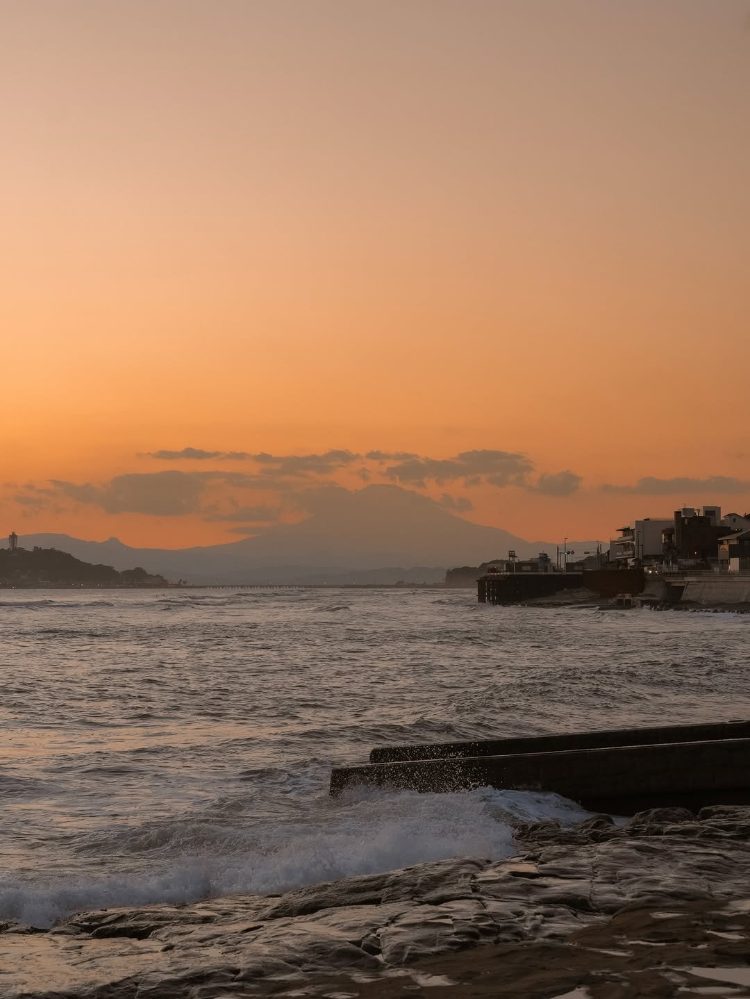 Photo by pilsung on November 29, 2025. May be an image of twilight, outdoors, water and text.