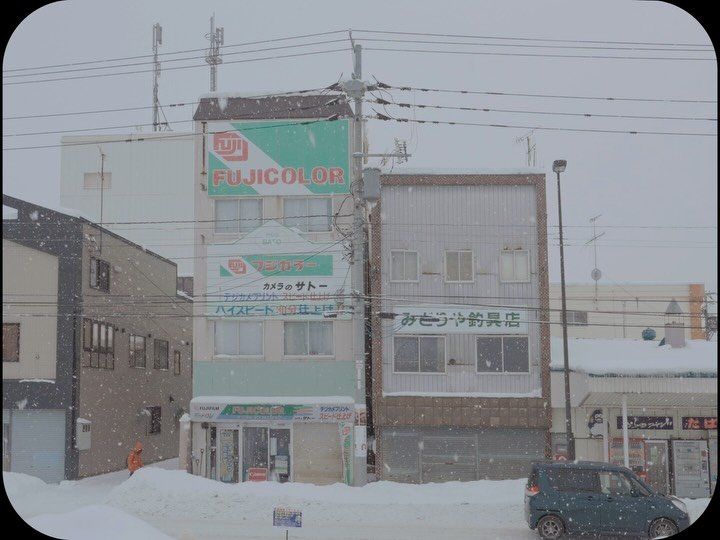 pillter_ 게시물 이미지: 🌨️
나는 눈이 내리는 장면을 참 좋아한다. 

📍Furano, Hokkaido🇯🇵