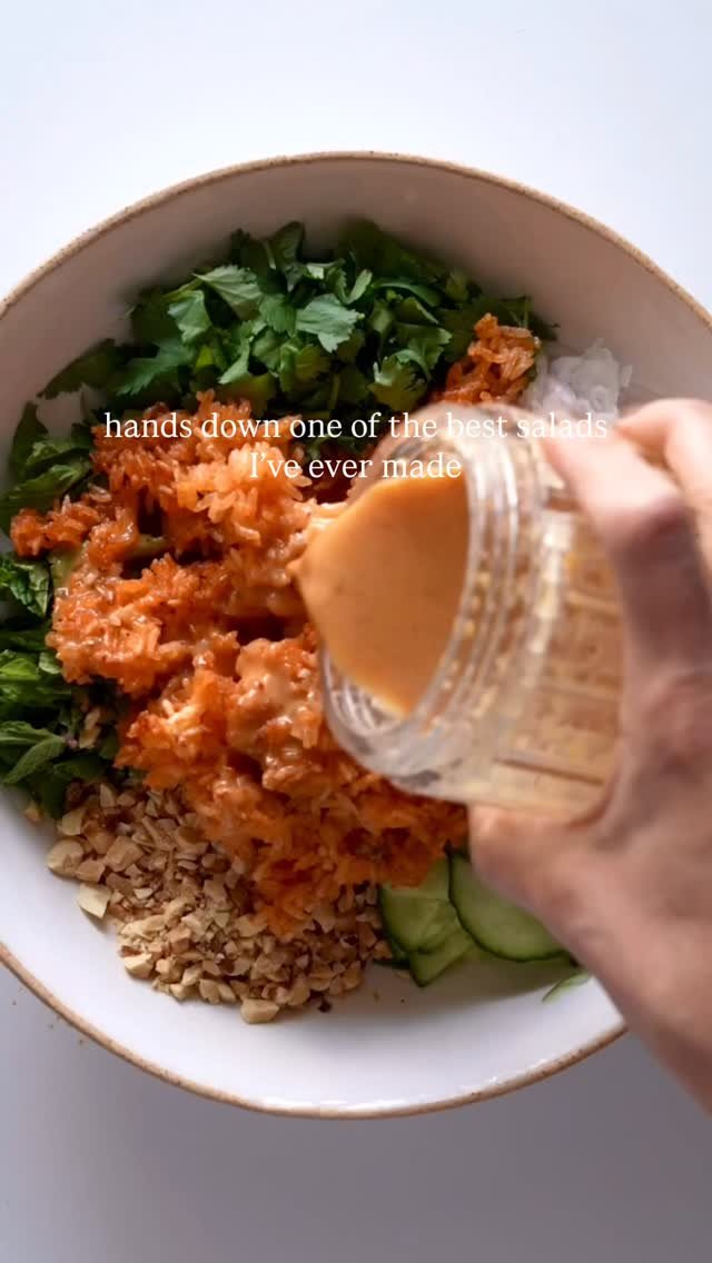 pinchofyum 게시물 이미지: 😮‍💨 I LOVE THIS SALAD! it’s a spin on the...