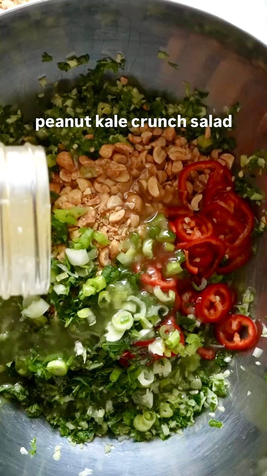 pinchofyum 게시물 이미지: Roasted peanut kale crunch salad!! imho...