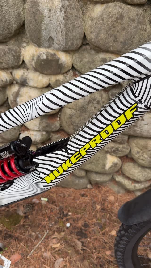 pinkbike 게시물 이미지: Nukeproof is back at DH World Cups...