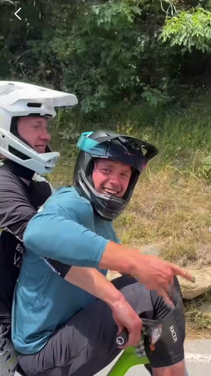 pinkbike 게시물 이미지: Best sport in the world 🥺
After a catastrophic...