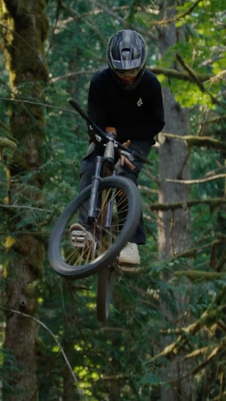 pinkbike 게시물 이미지: Latest bar ever on the first go, this one was...
