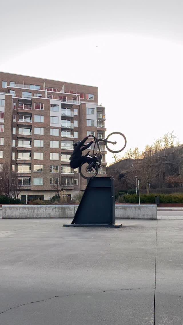 pinkbike 게시물 이미지: MTB but make it street! Couple of fun one’s...