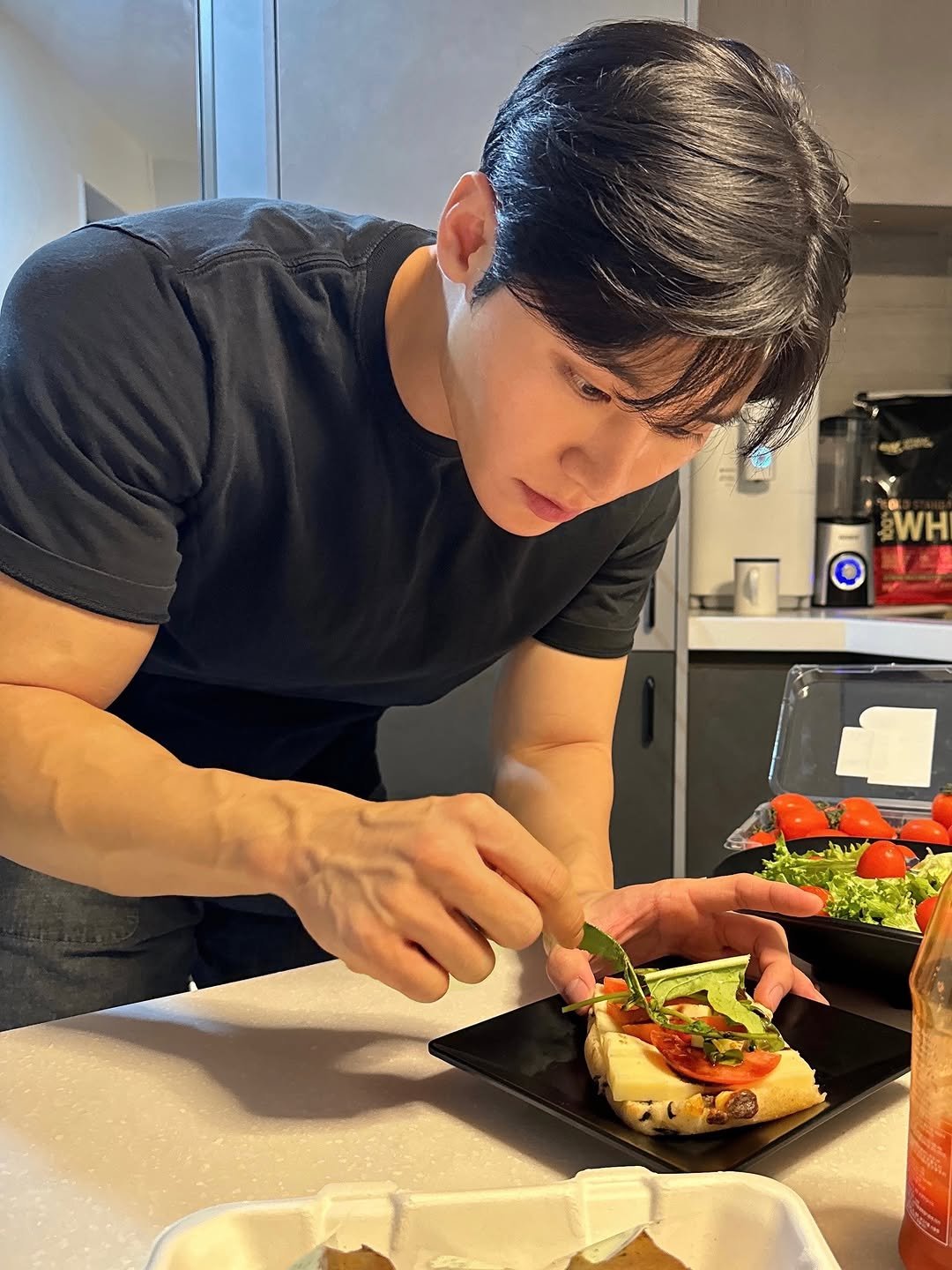 place__lab 게시물 이미지: 모자에 대한 질문을 많이 받습니다.

왜 맨날 똑같은 모자를 쓰는지,
모자는 어디...