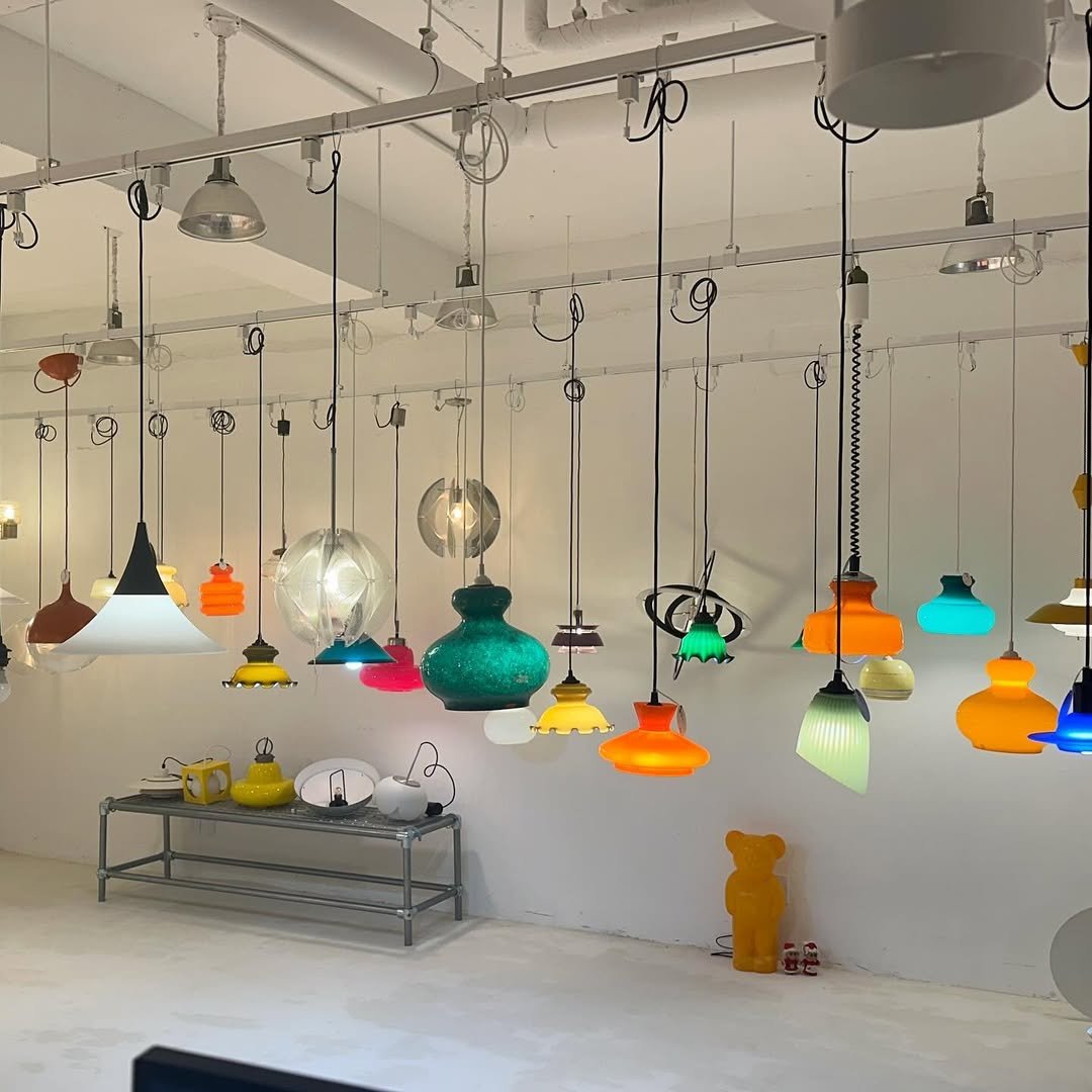 Photo by 프라네테스 | 빈티지조명.빈티지소품.합정동쇼룸 in 합정동.