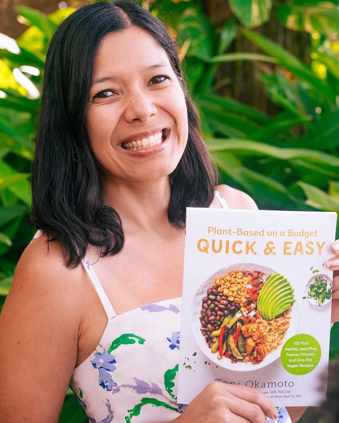 plantbasedonabudget 게시물 이미지: Plant-Based on a Budget Quick & Easy is out!...