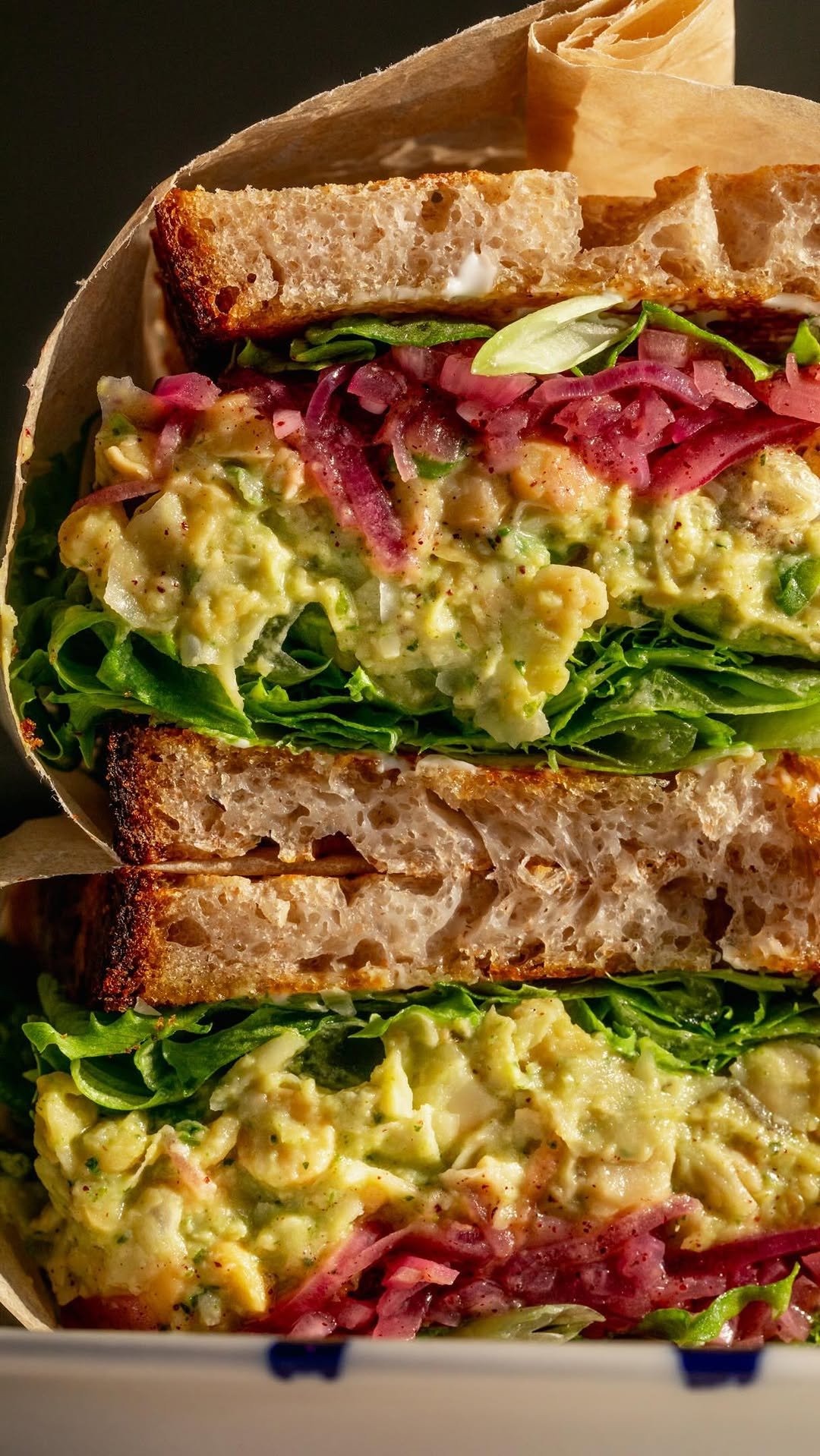 plantbasedrd 게시물 이미지: this caramelized lemon chickpea salad...