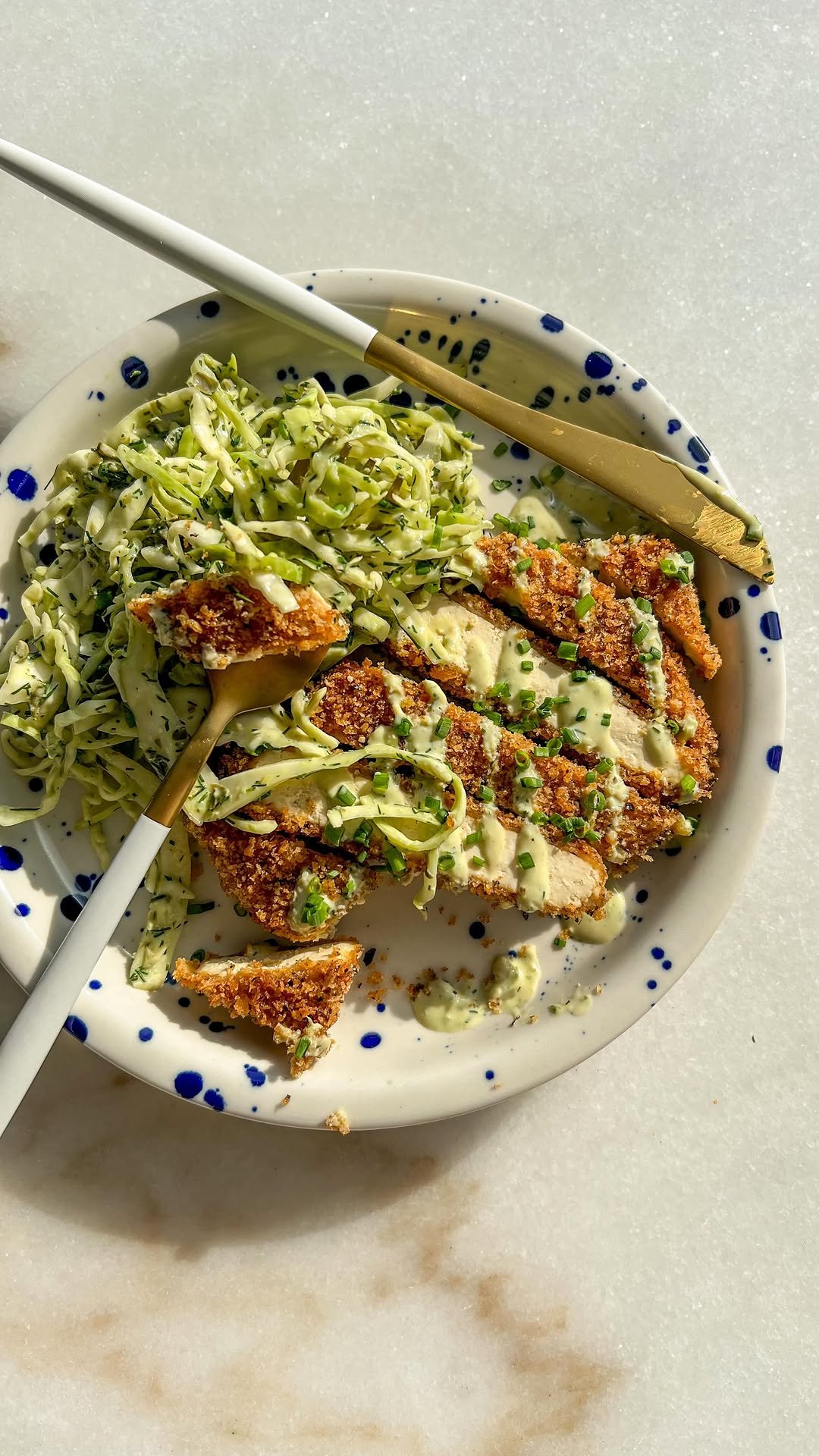 plantbasedrd 게시물 이미지: 🍋 Some Lemon Dill Crusted Tofu served with a...