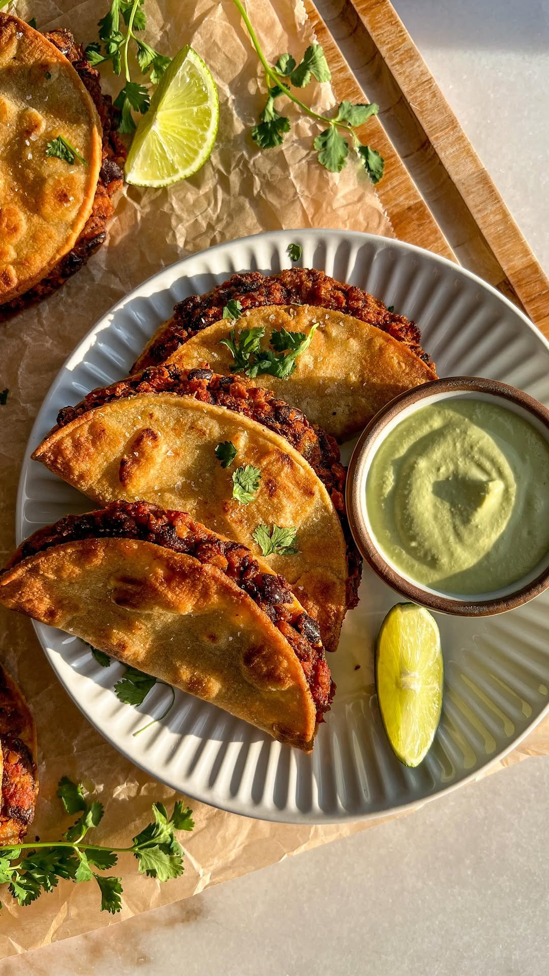 plantbasedrd 게시물 이미지: Make these Crispy Black Bean Tacos if you need...