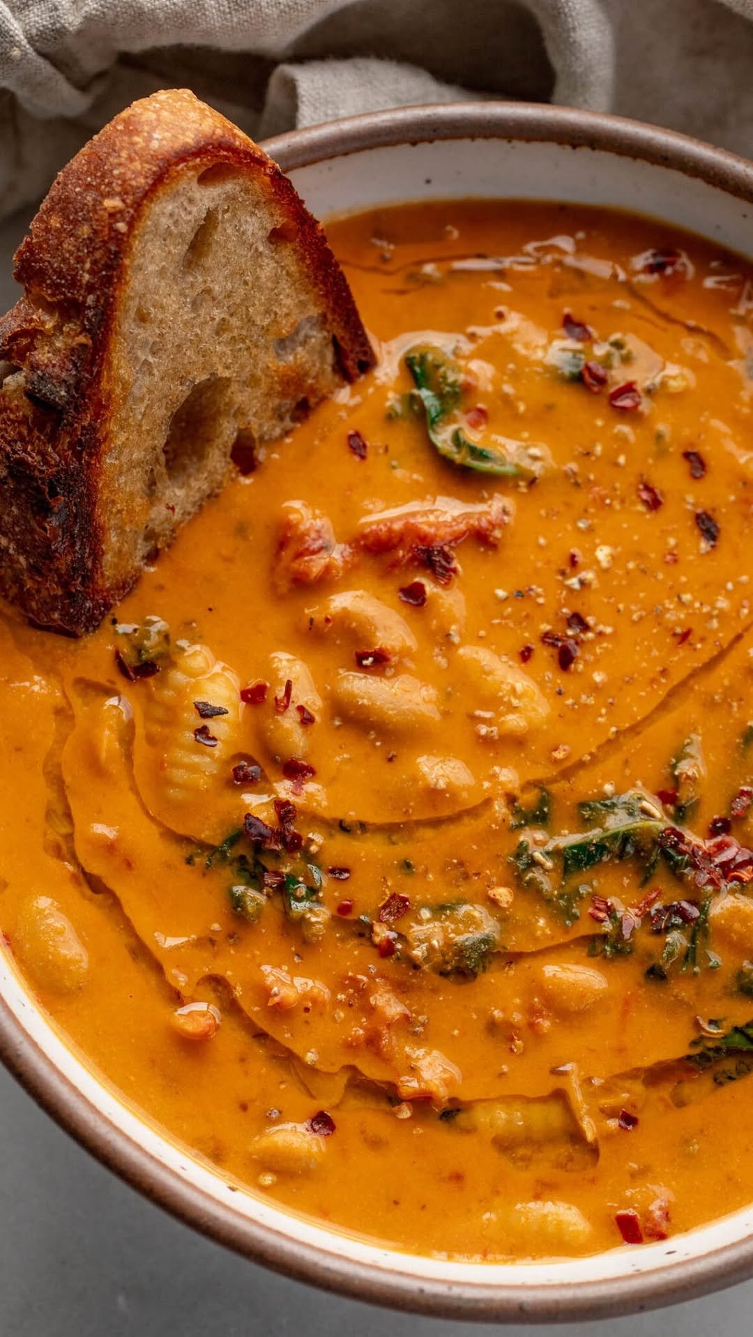 plantbasedrd 게시물 이미지: 🍅 Honeynut Sun-Dried Tomato Soup, which I made...