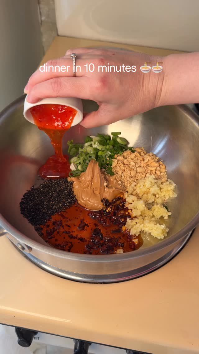 plantyou 게시물 이미지: peanut chili oil noodles, made with boiling...