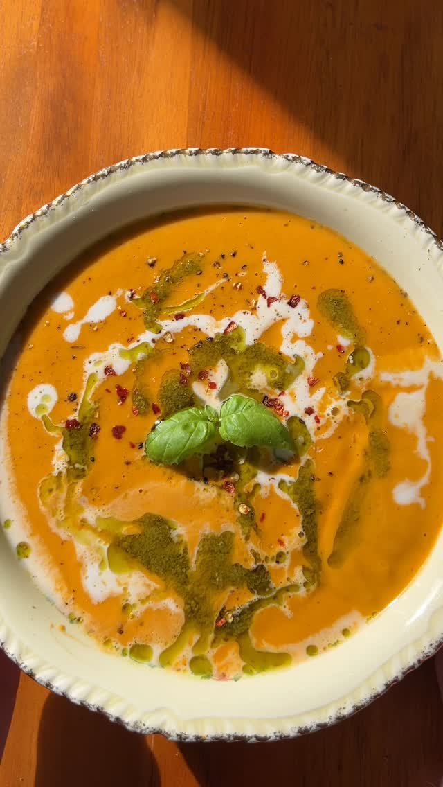 plantyou 게시물 이미지: 🍅 high protein tomato soup. recipe at PlantYou...