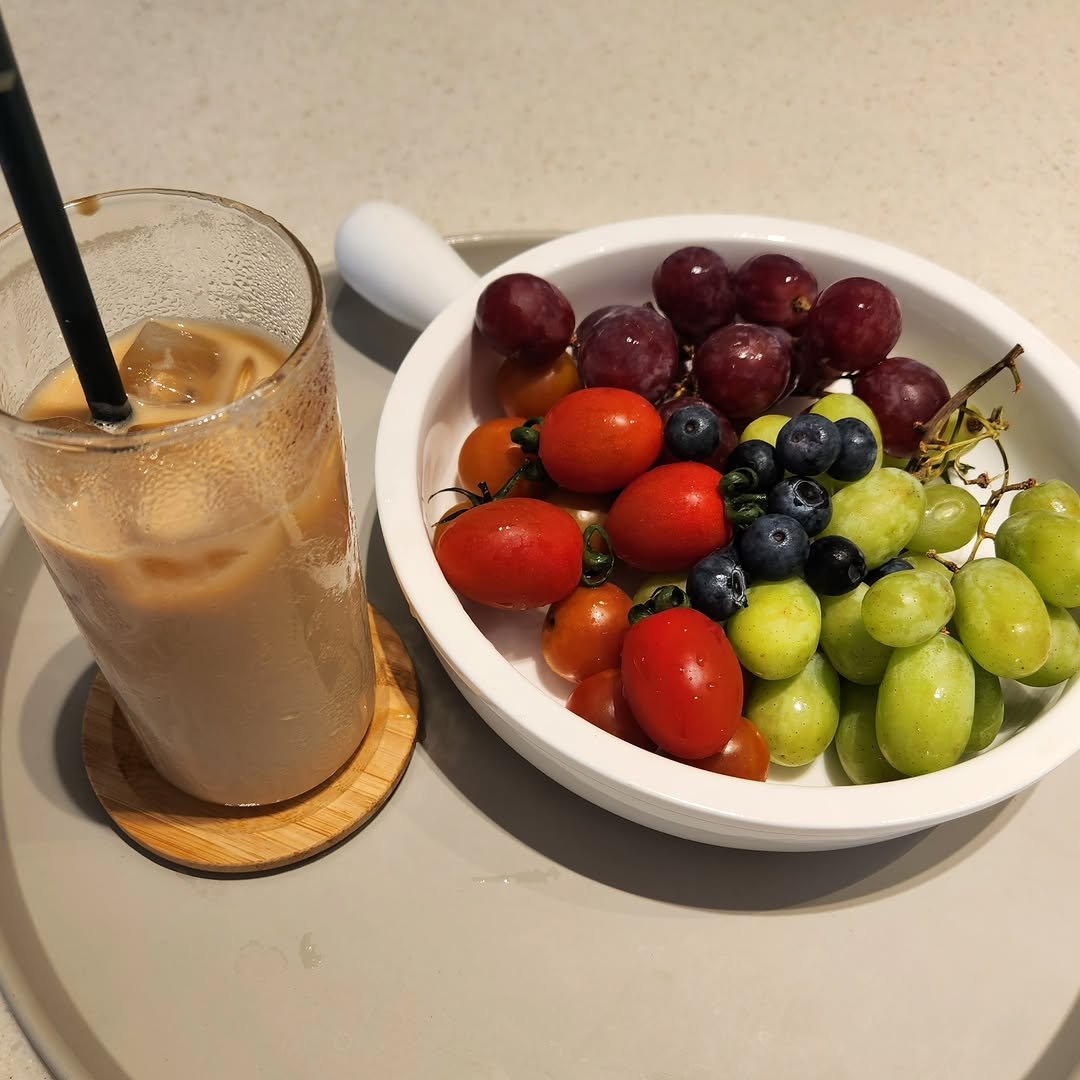 play_branding 게시물 이미지: 촬영하러 왔다가 커피가 너무 맛있어서 원두 기록용으로 저장. #파머커피 #샤인위드컴페니언