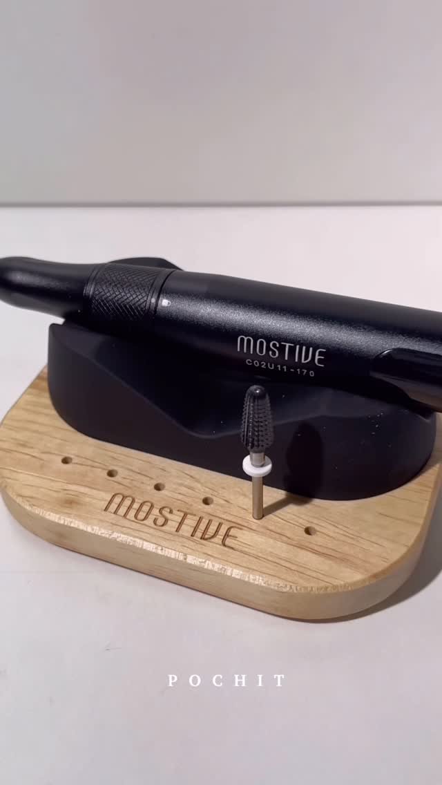 pochit_nail 게시물 이미지: ✨ 본체 없는 일체형 드릴, 더편한 드릴 등장 ✨
오늘은 기존에 잘 쓰고 있었던...