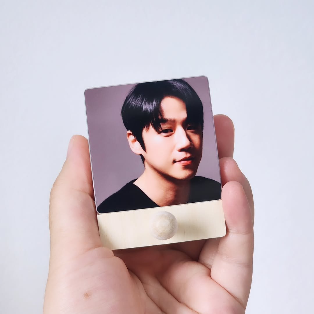 Photo by 퐁실퐁실 선물가게 | 주문제작선물/포토인형 on July 14, 2025.