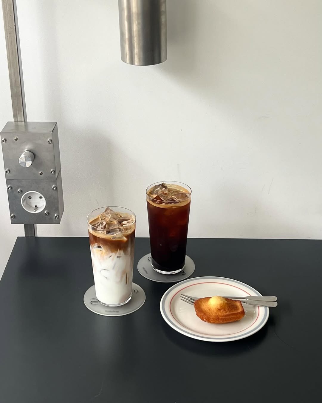 Photo by 푸랴 on May 03, 2024.