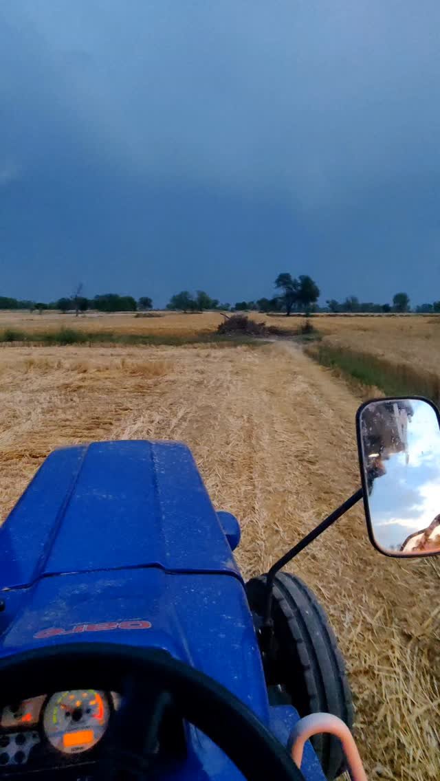 pooniakrishifarm 게시물 이미지: Farmers Struggle is Real 🌧️💔...