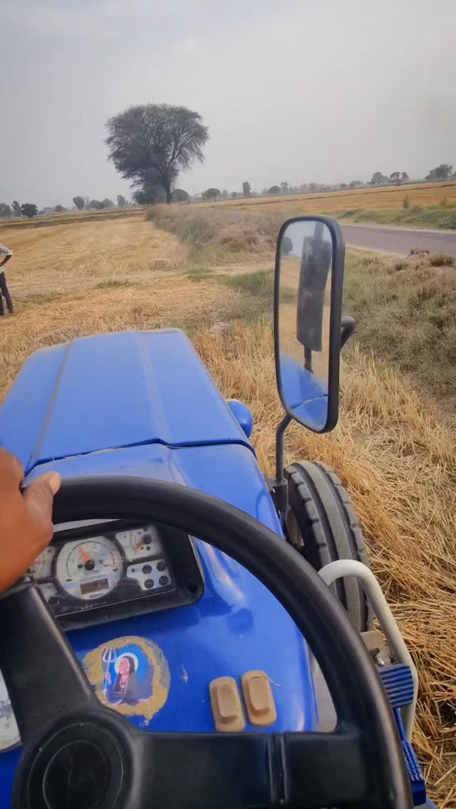 pooniakrishifarm 게시물 이미지: POV: When your Tractor has more Ego than the...