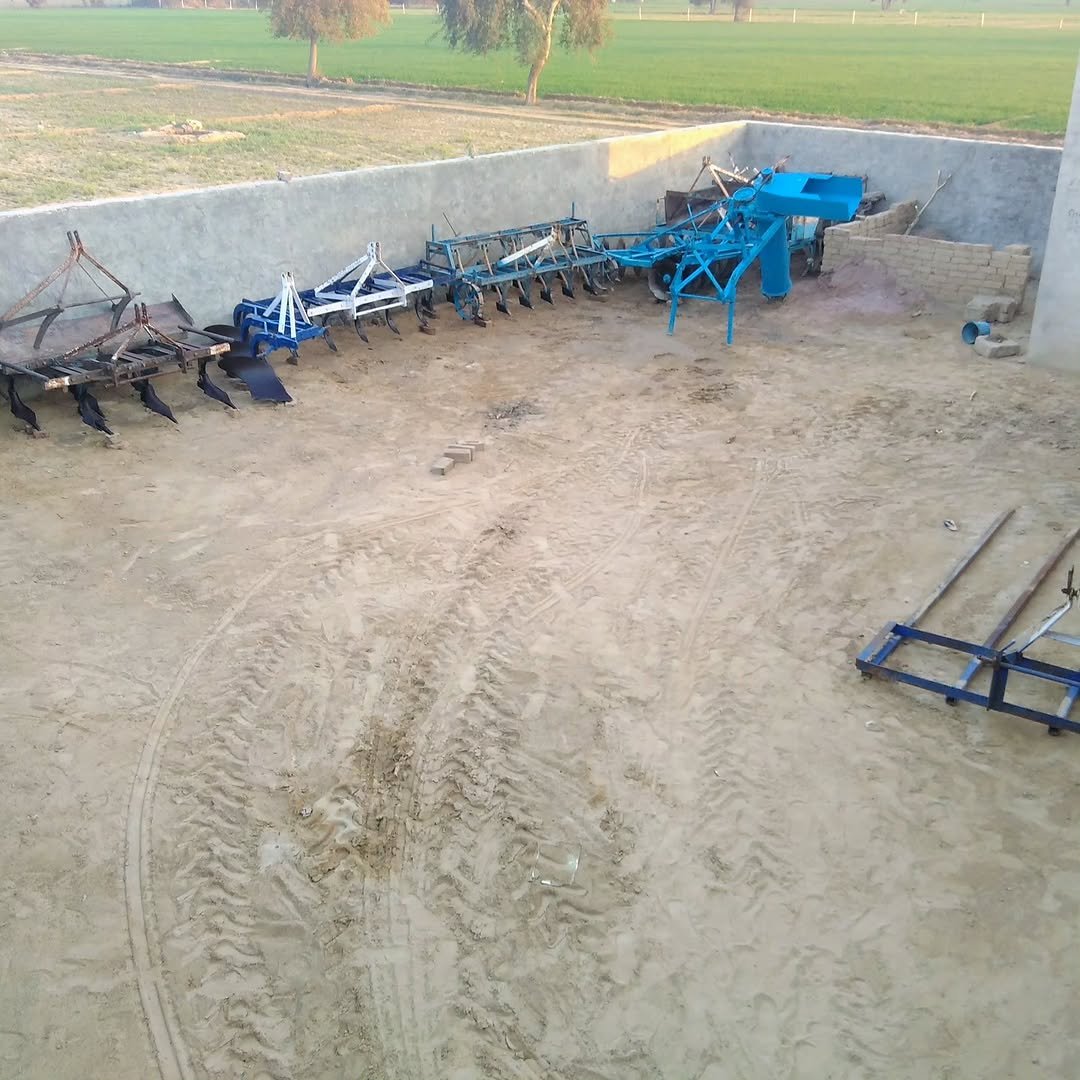 Photo by Poonia Krishi Farm on October 28, 2025. May be an image of tractor and scraper.