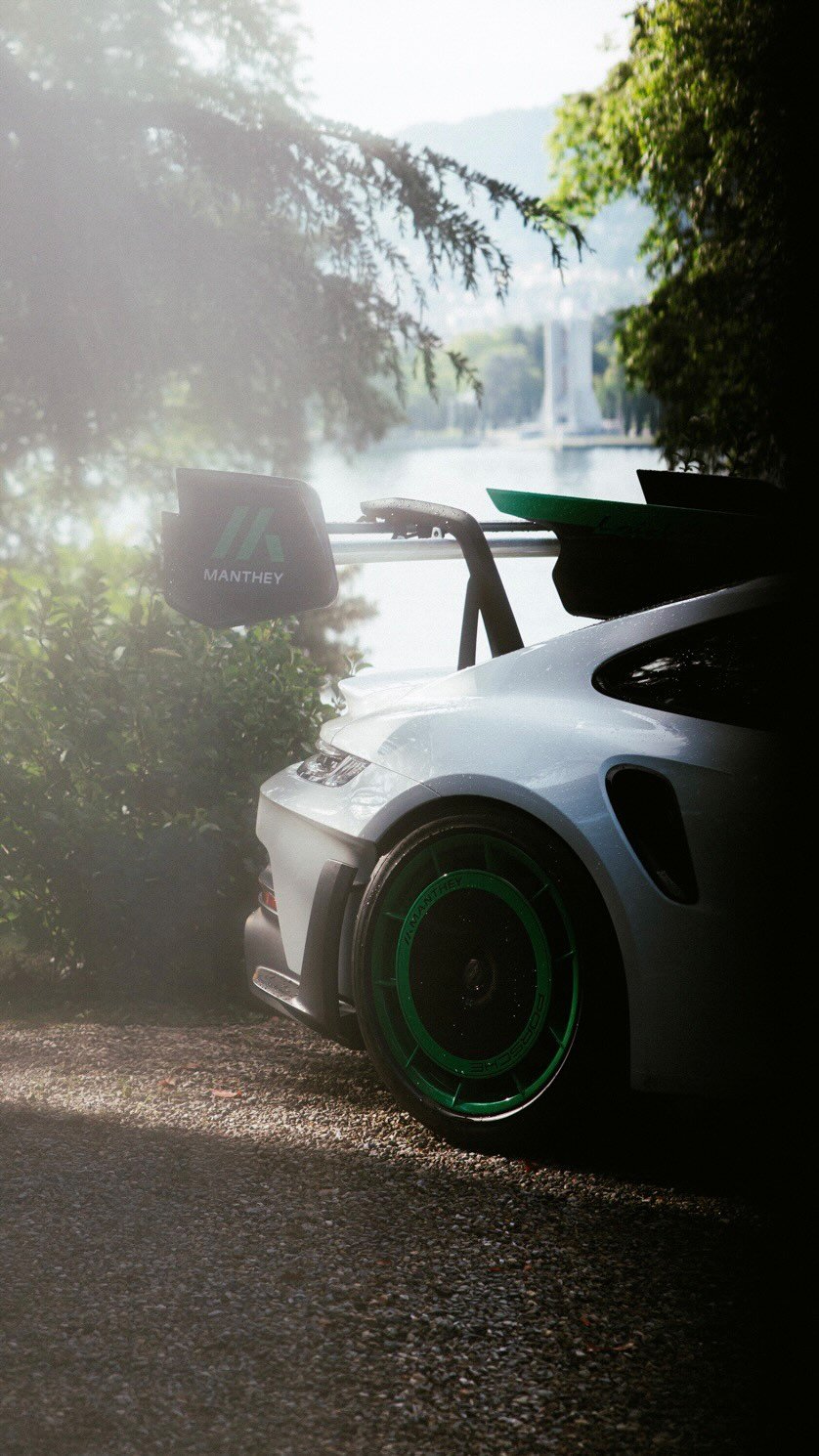 porsche 게시물 이미지: Some stories are meant to keep moving.

They...