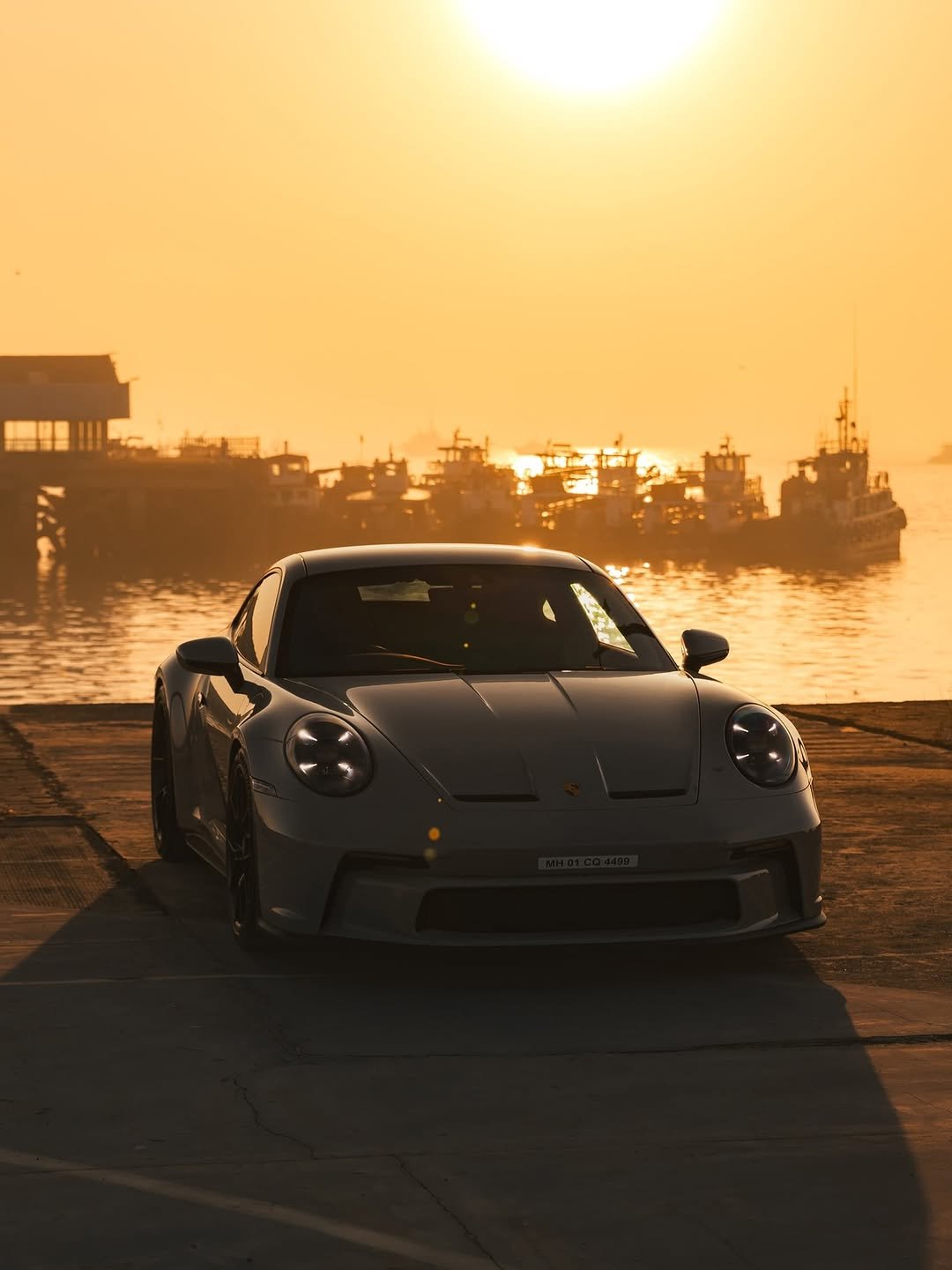 porsche 게시물 이미지: The sun understood the assignment. 
📸...