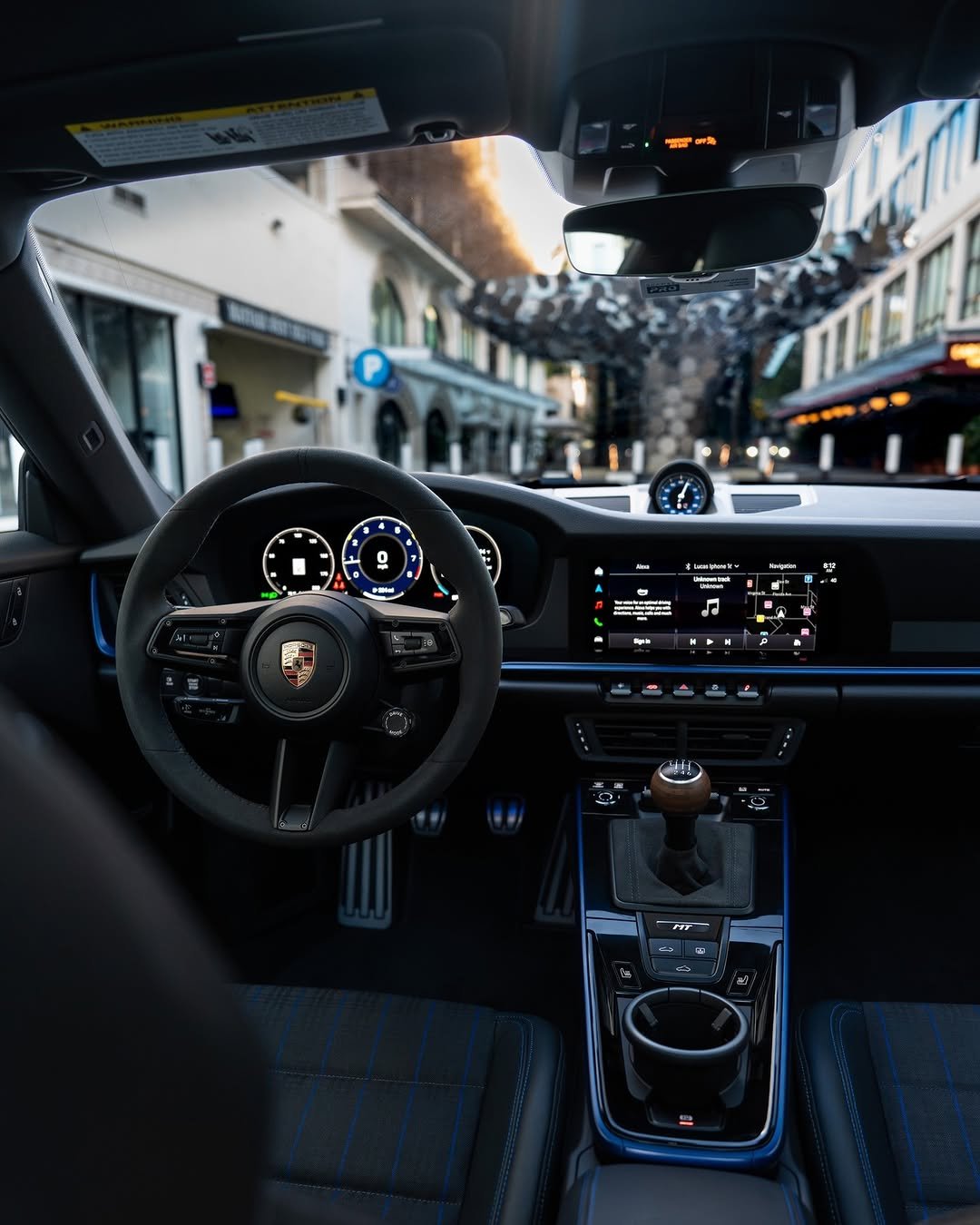 porsche_newsroom 게시물 이미지: The 911 Carrera T celebrates the art of...