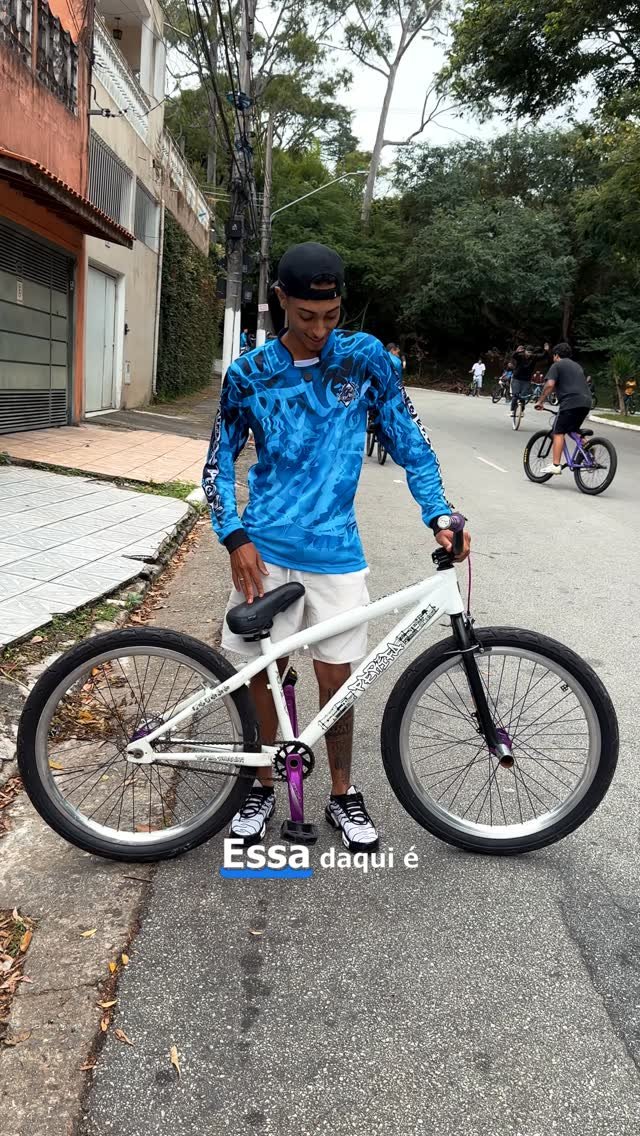 portalwheeling 게시물 이미지: E essa bike PERIFA do Gustavo Miranda, o que...