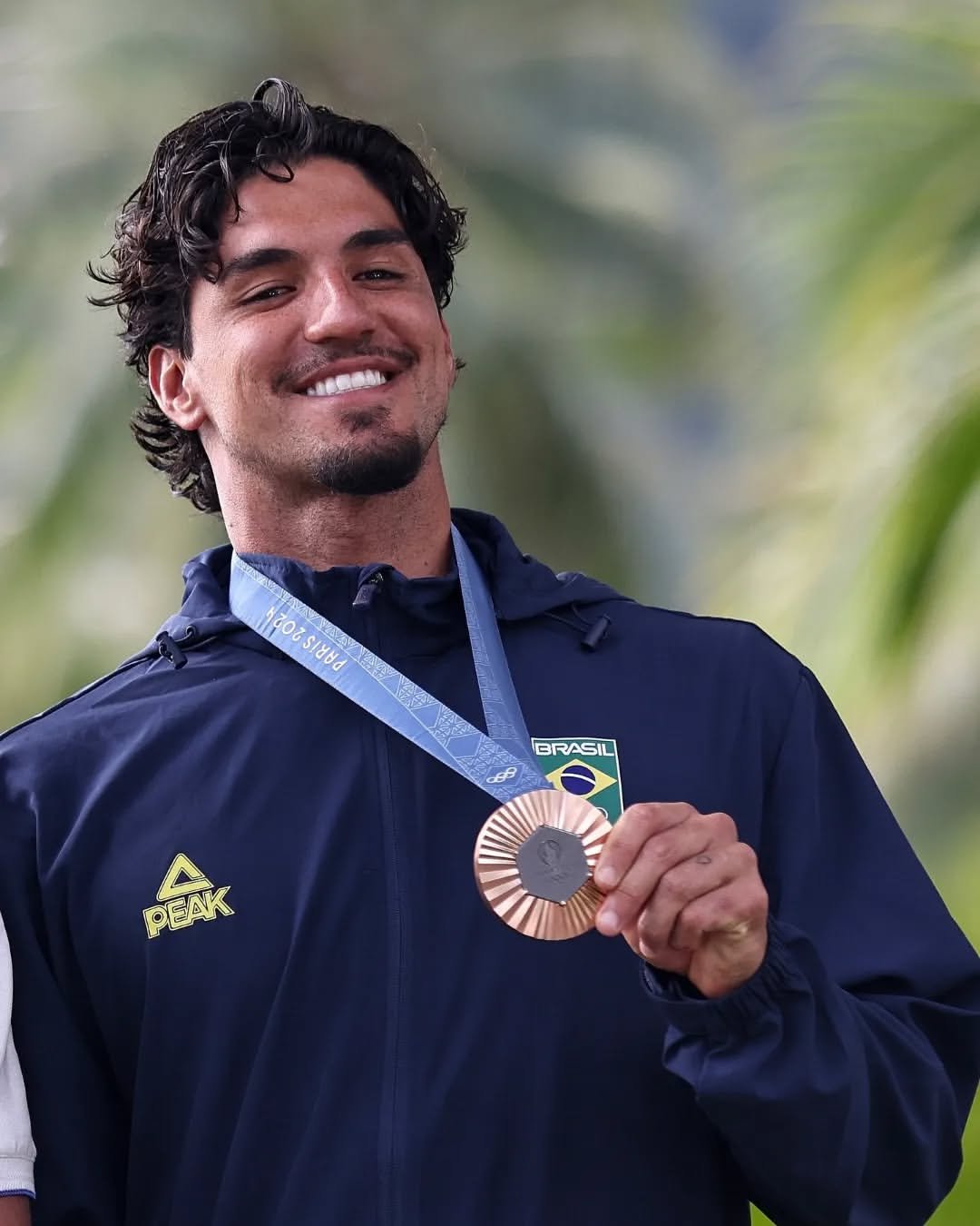 Photo shared by 𝙂𝙖𝙗𝙧𝙞𝙚𝙡 𝙈𝙚𝙙𝙞𝙣𝙖 | 𝙁𝙖𝙣 𝙋𝙖𝙜𝙚 on August 06, 2024 tagging @gabrielmedina.