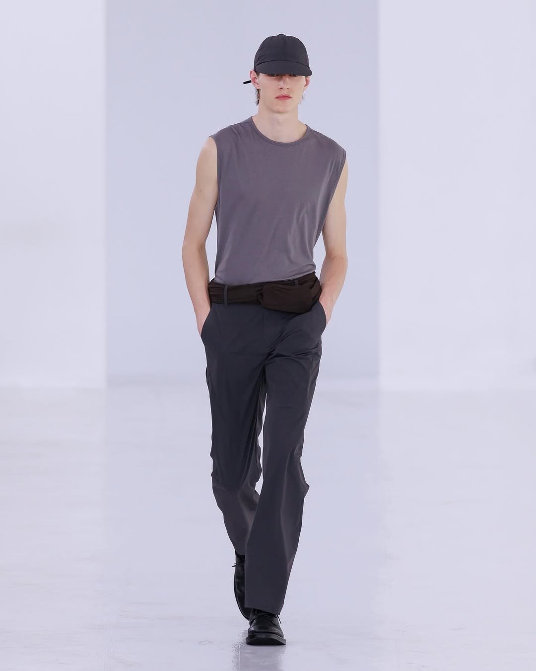 postarchivefaction 게시물 이미지: Spring Summer 2027 ‘Becoming…’

Creative...