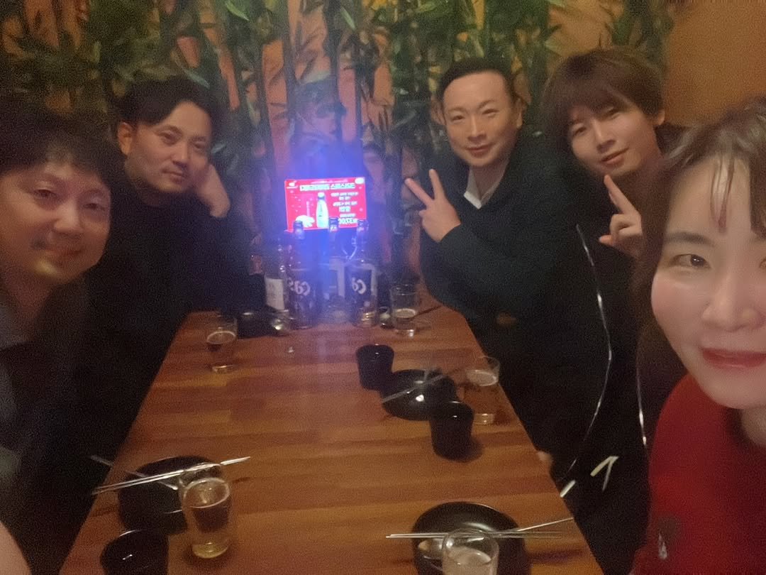 Photo by AI 겸임교수 이종범 on December 16, 2025. May be an image of one or more people and text that says 'JE ১'.