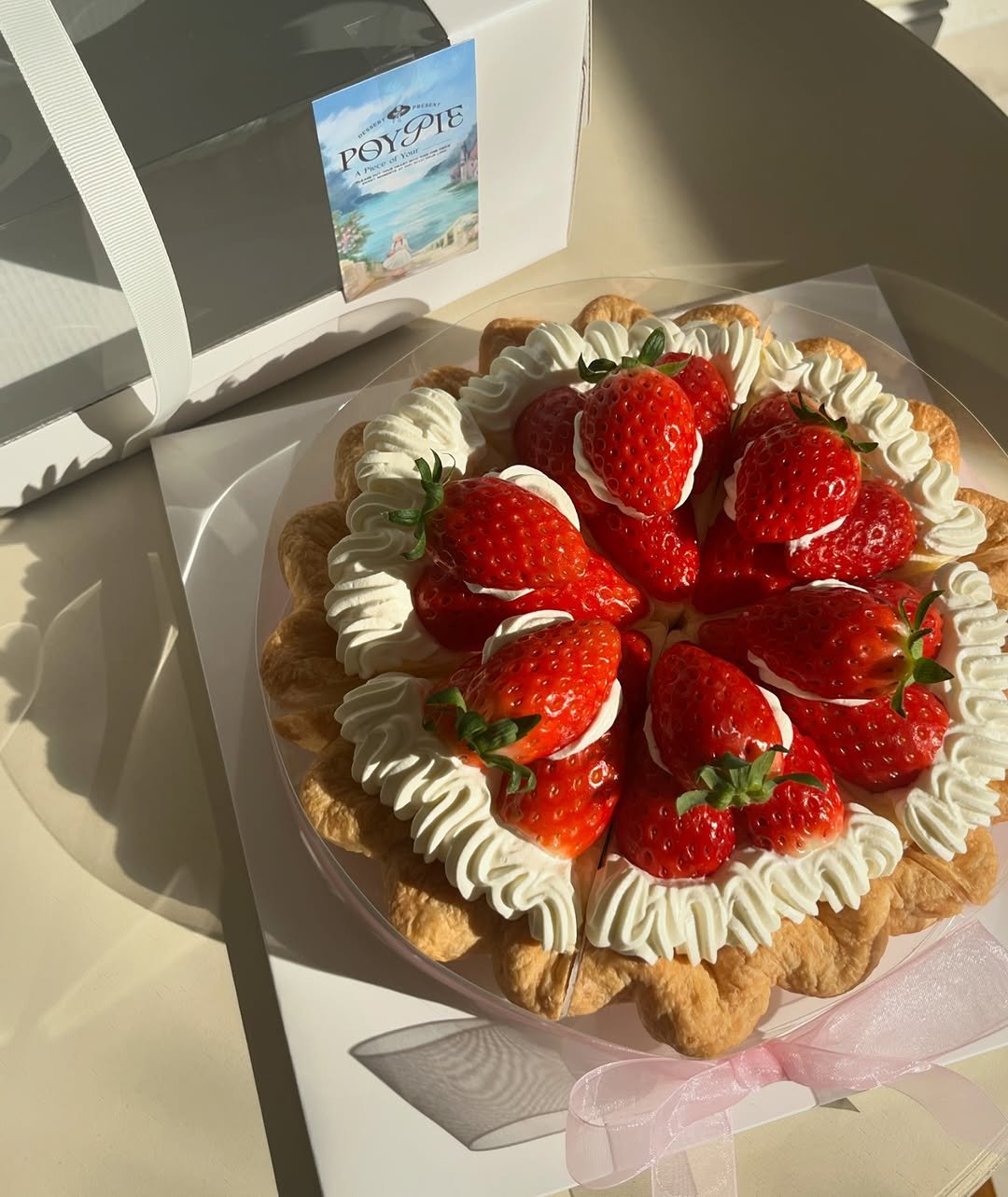 Photo by 동탄카페 POYPIE_포이파이 | 동탄답례품 동탄쿠키 동탄케이크 in 동탄2신도시 with @poy_pie_shop. May be an image of cake, strawberry, cheesecake, pie, tart and text.