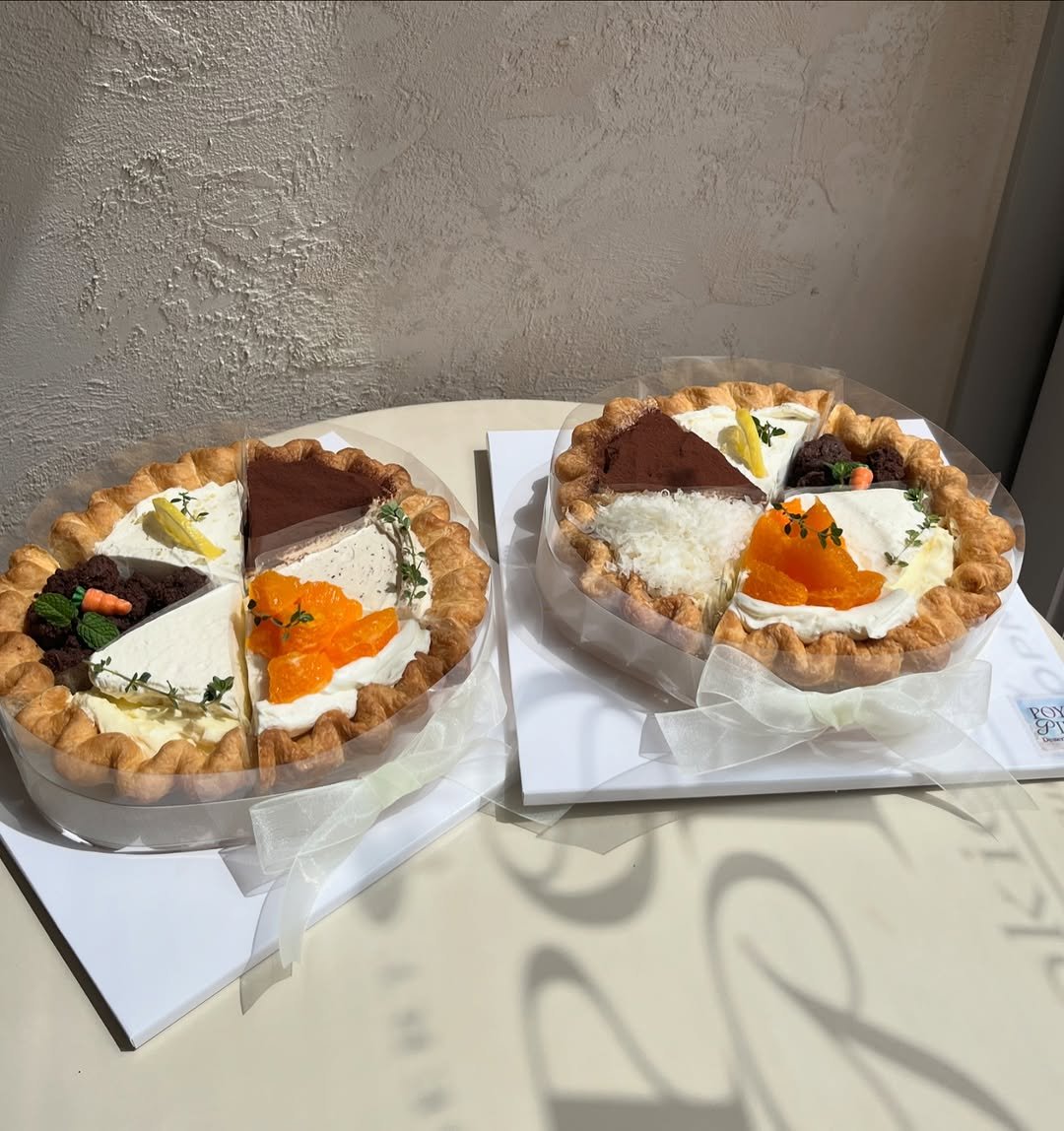 Photo by 동탄카페 POYPIE_포이파이 | 동탄디저트 동탄쿠키 동탄케이크 in 동탄신도시 with @poy_pie_shop. May be an image of tart, cheesecake, pie and text.