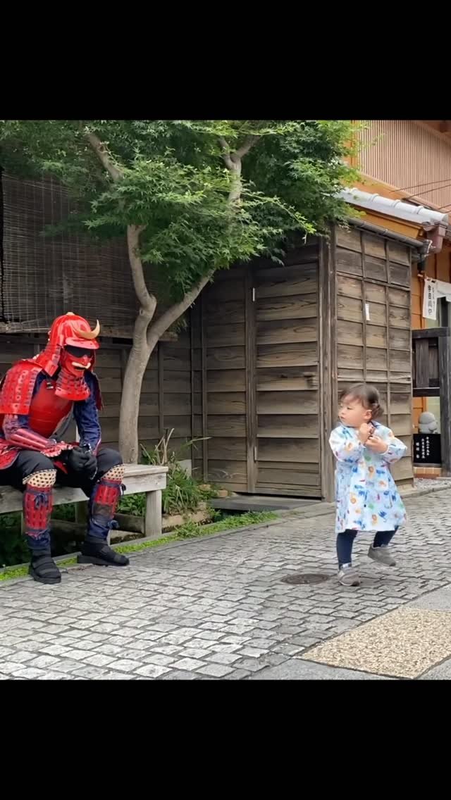 prankjapan 게시물 이미지: A Little Girl Meets a REAL Samurai 😱#prank...