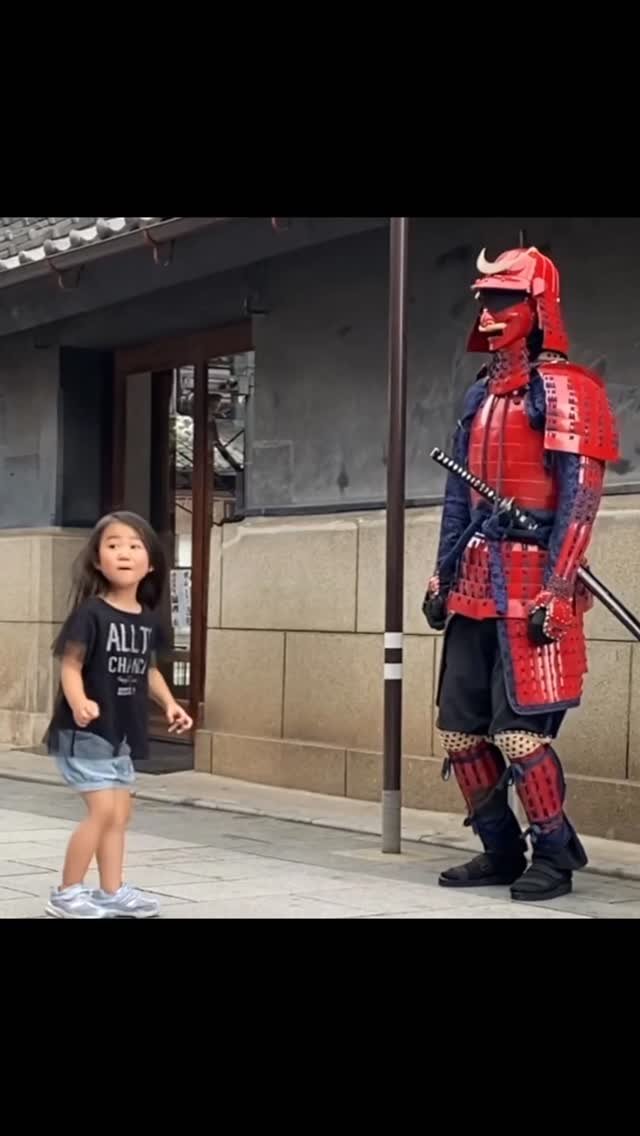 prankjapan 게시물 이미지: Don’t Turn Around… 😱#prank #Japan #shorts