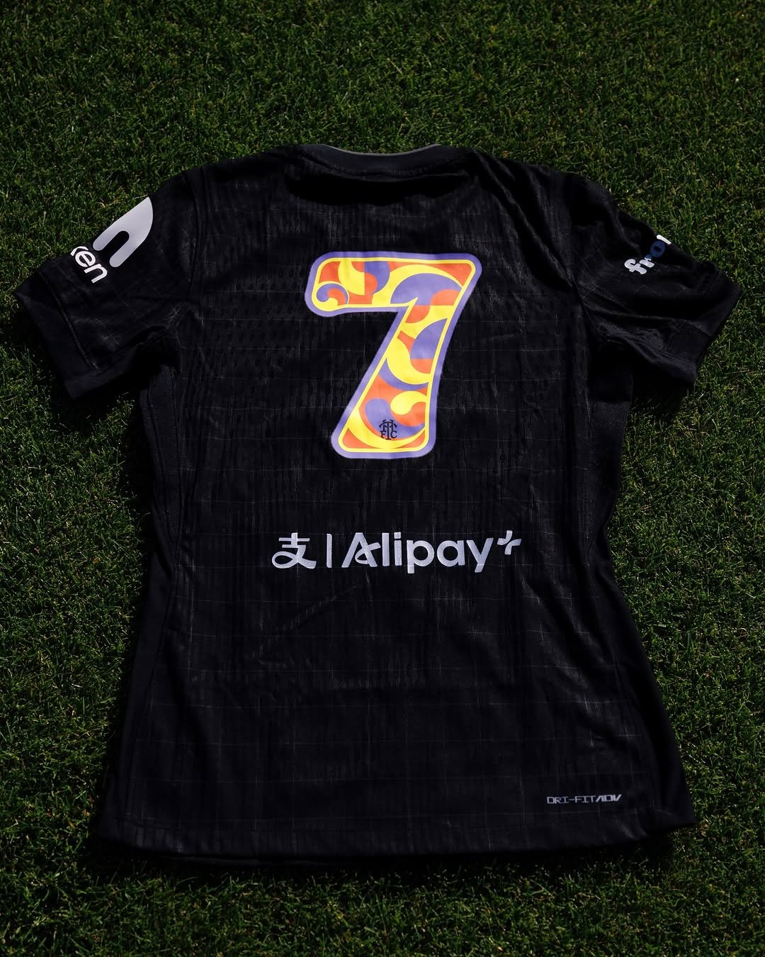 Photo shared by Tottenham Hotspur on August 03, 2025 tagging @pranky26. May be an image of soccer, football, sports equipment, sportswear and text that says 'cen L 7 支IAlipay ORI-FITADU'.
