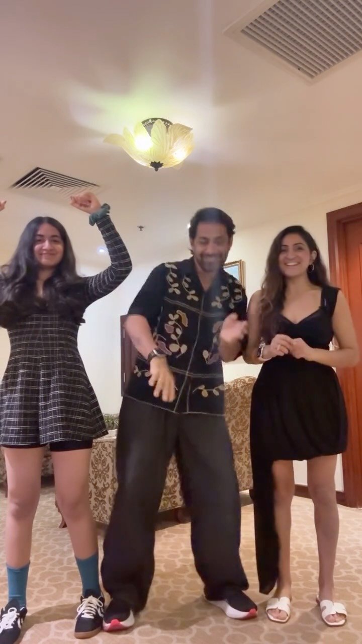 praveenbhat 게시물 이미지: How we pull up to the function on...