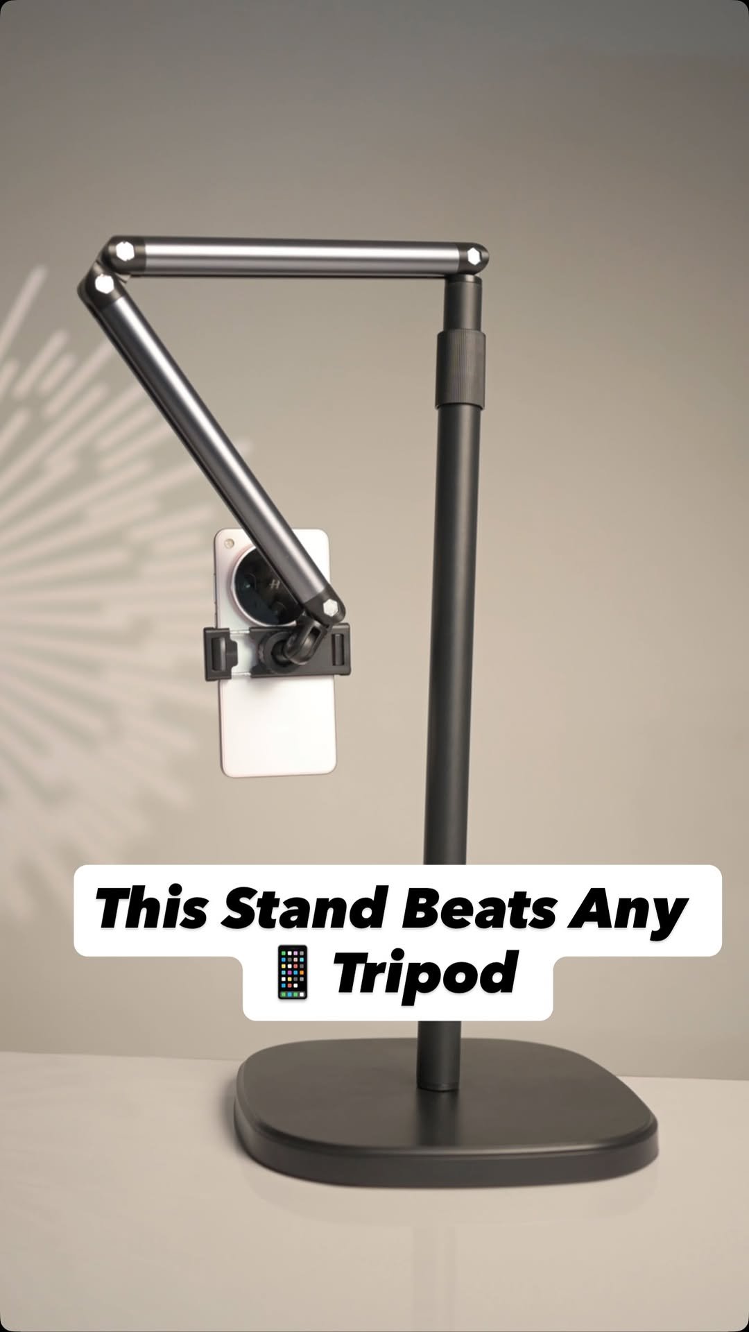 praveenbhat 게시물 이미지: 🎥 Still struggling with shaky tripods?
Upgrade...