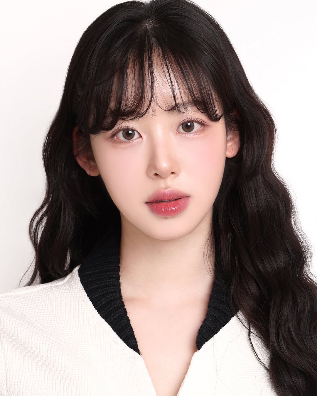 Photo shared by 프레피 스튜디오(압구정로데오사진관⋅서면사진관⋅증명사진) on April 05, 2024 tagging @preppy_studio.