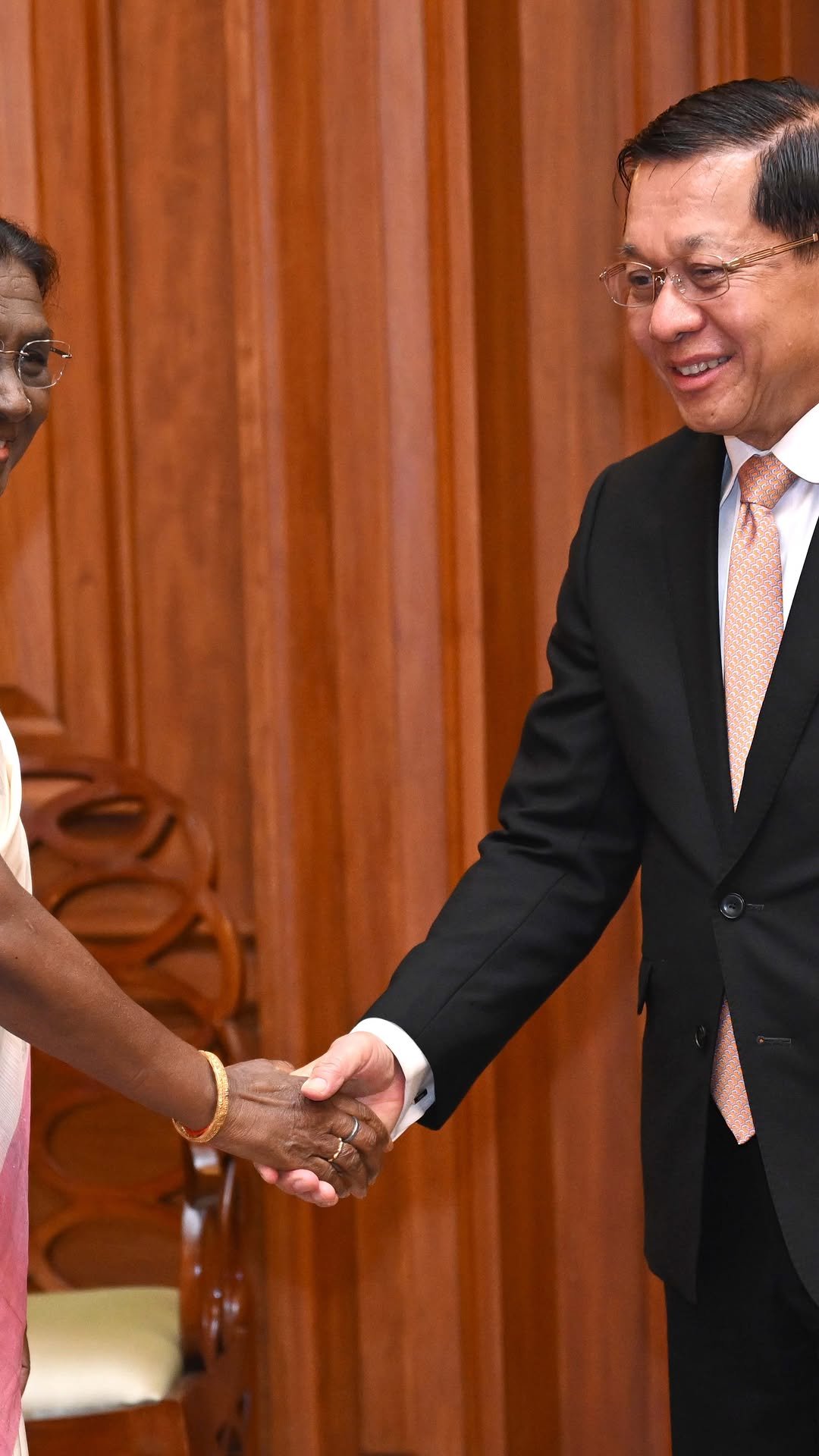 presidentofindia 게시물 이미지: President Droupadi Murmu received President U...