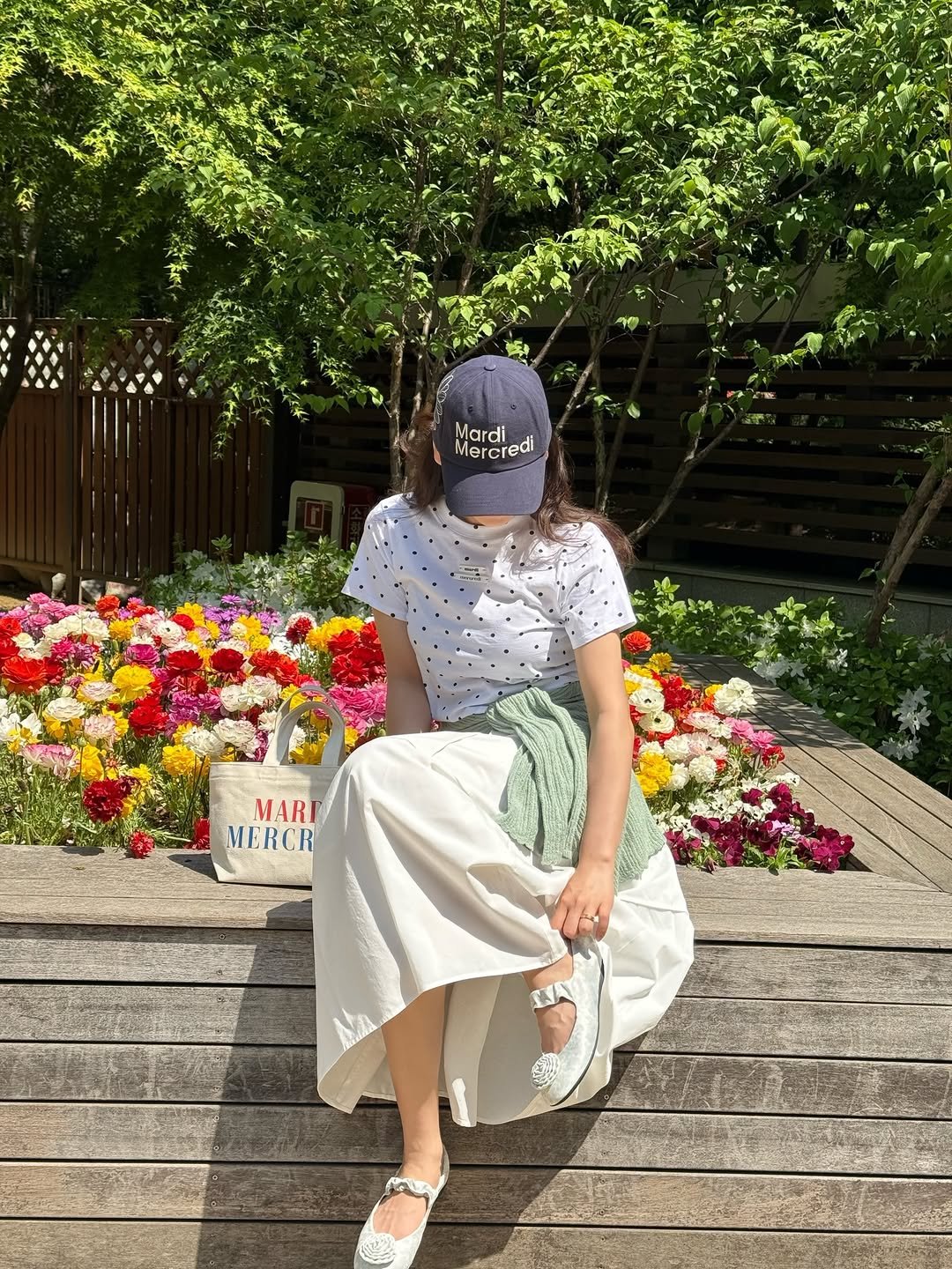 prettysw_ 게시물 이미지: 제품제공) @mardi_mercredi_official 랑 꽃이 다 지기전에 공원...