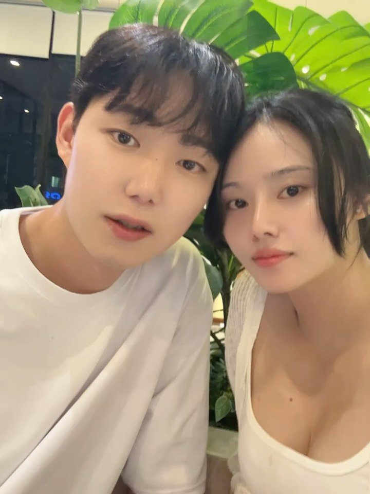 prince_hooni 게시물 이미지: 장발 👋🏻
베트남 로컬 미용실에서 3500원주고 자른 머리 

#후니왕자