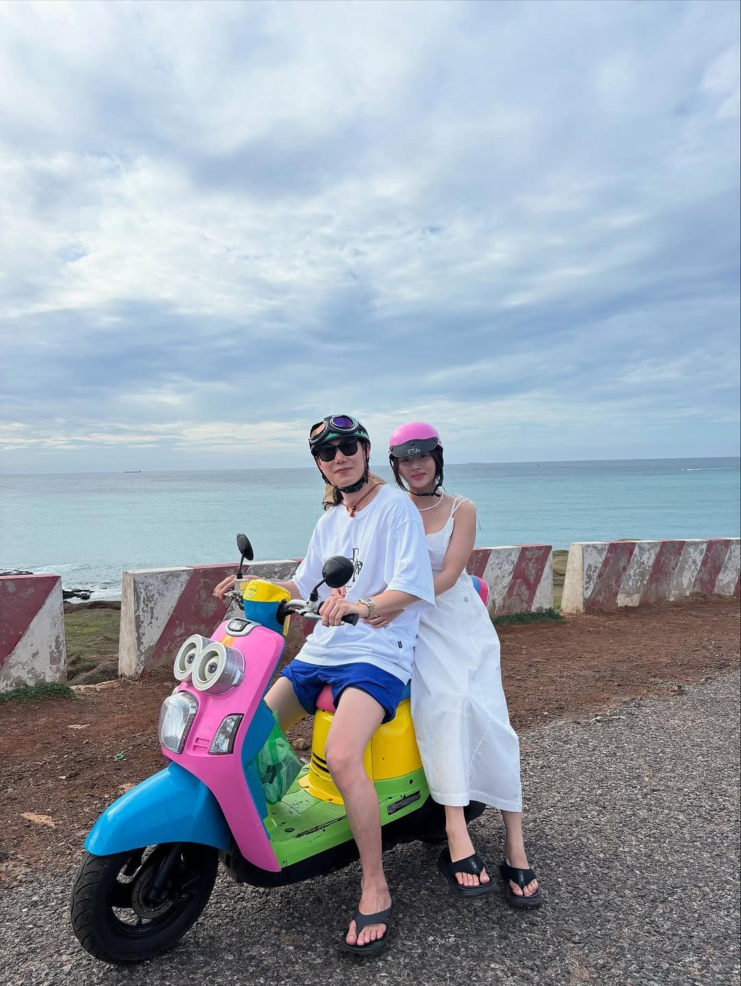 Photo shared by 박재훈 on May 31, 2025 tagging @qkrwogns99. May be an image of scooter and headscarf.