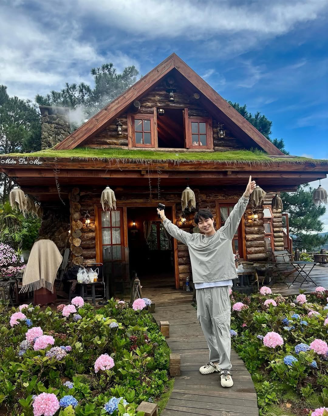 Photo by 박재훈 on October 20, 2025. May be an image of outdoors.