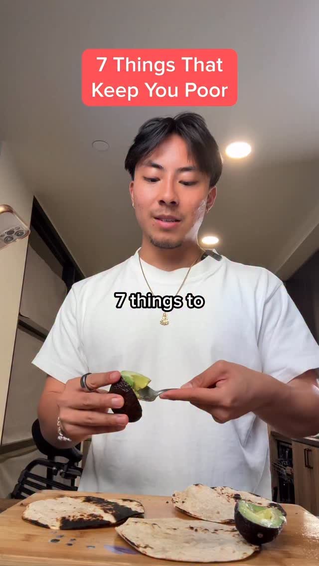 profitplugg 게시물 이미지: 7 Things That Will Keep Your Poor In Your 20’s...