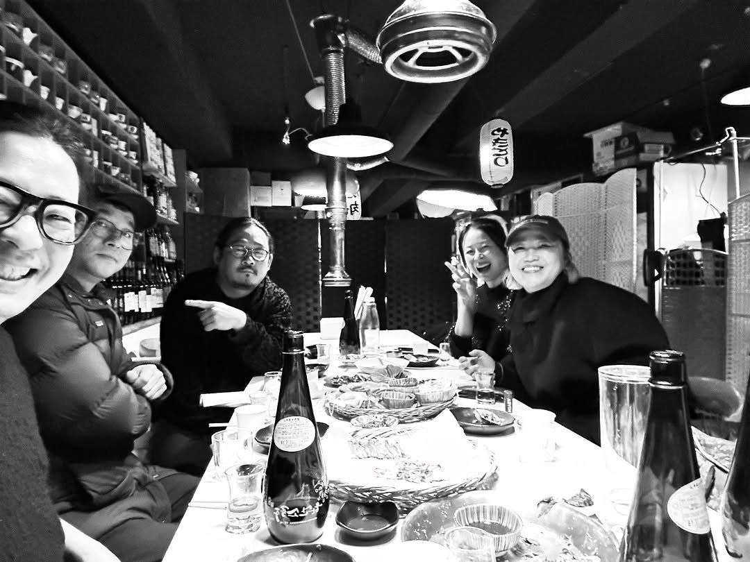 Photo shared by 하정석 on January 15, 2026 tagging @roi_choi, @projectsyun, and @kmjpaju. May be an image of one or more people, beer and text.