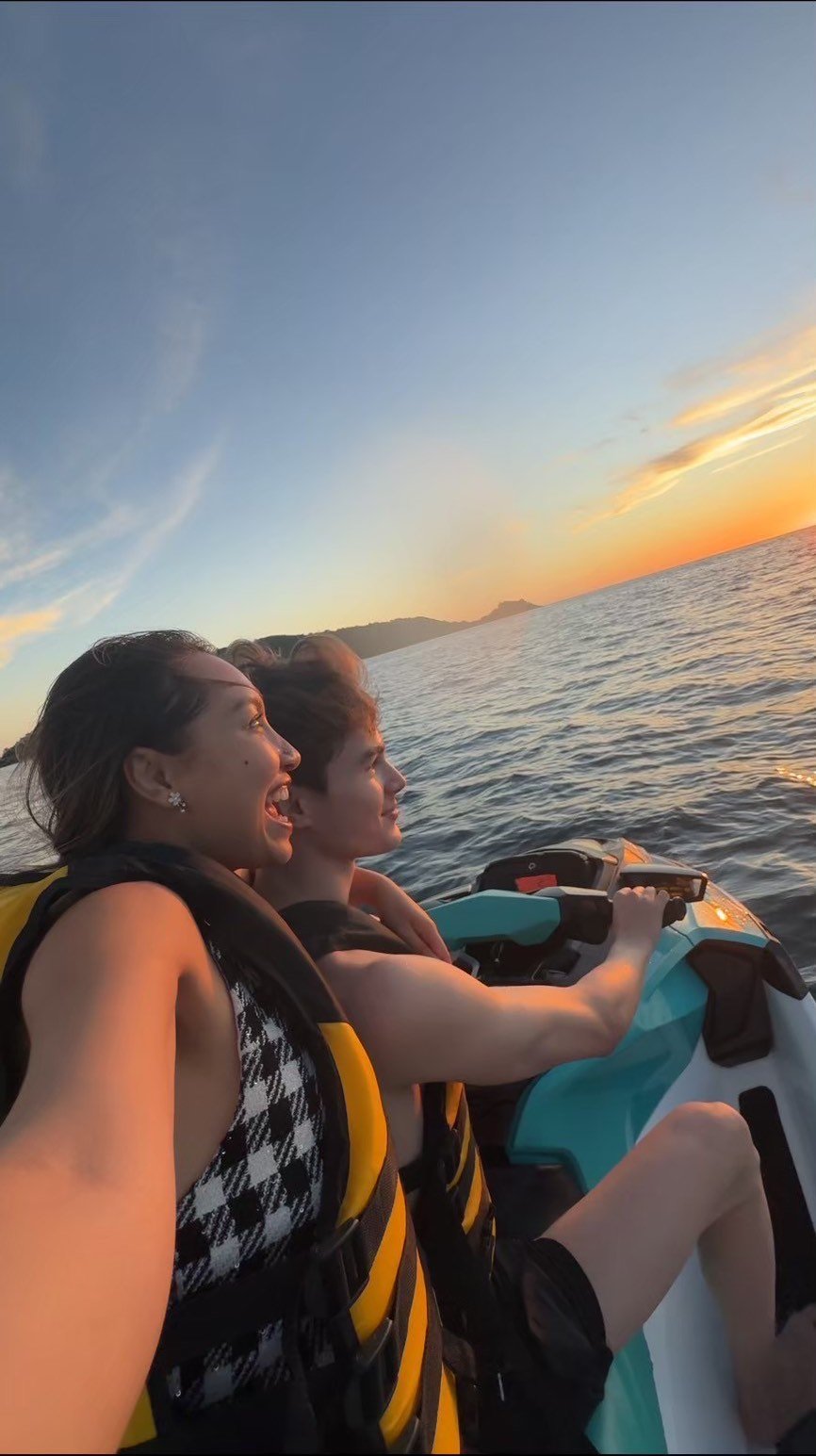 pugun.wisad 게시물 이미지: Looks like she’s into longevity with me now 😏