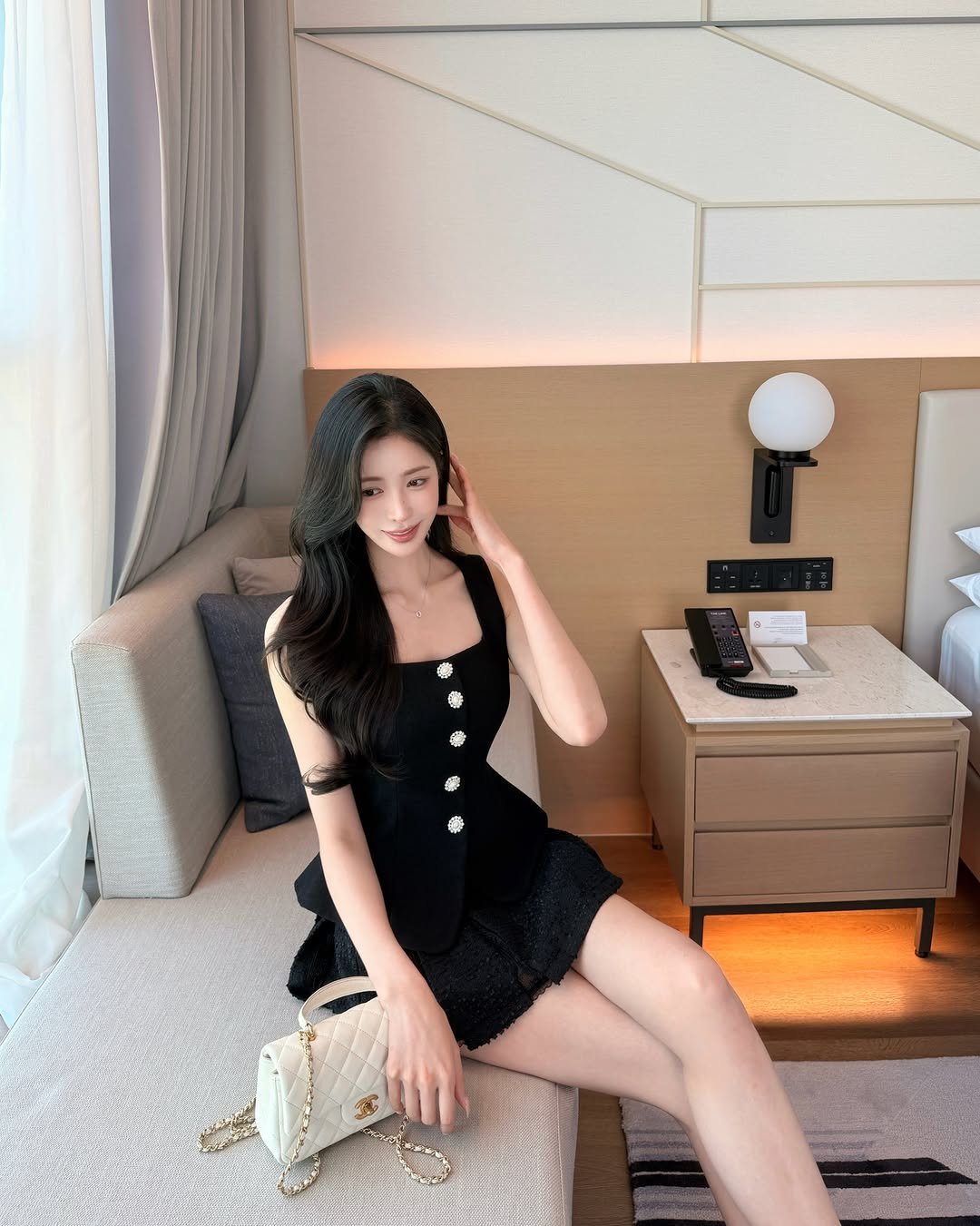 pure.j_ 게시물 이미지: 🖤✨