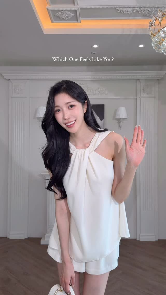 pure.j_ 게시물 이미지: 입는 순간 여리한 실루엣이 정말 압도적인 제품이라
촬영 내내 반응 좋았던...