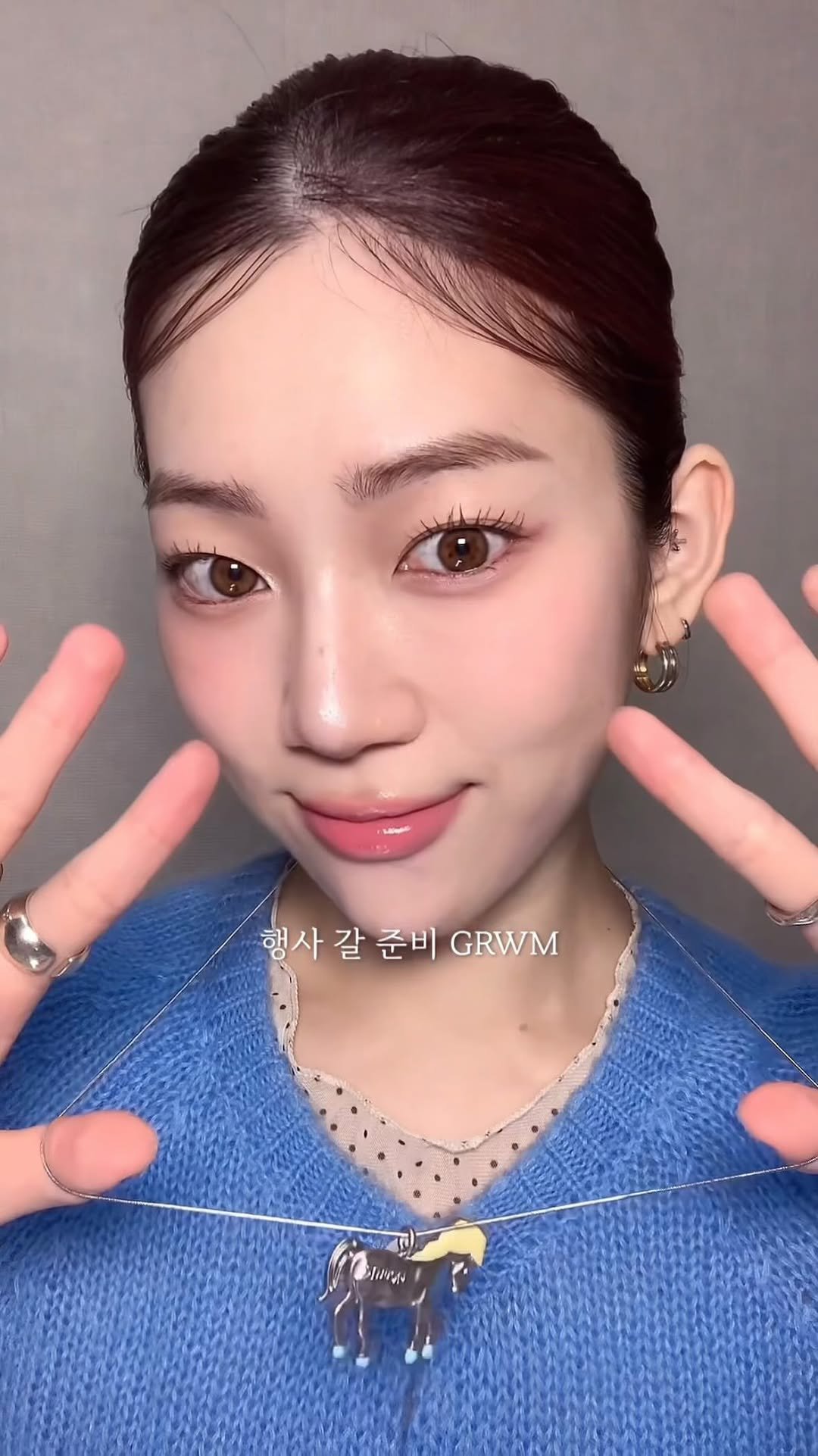 pure_hwang 게시물 이미지: 행사 가기 전 헤메 준비 GRWM🎀🩵
제품 정보
렌즈- 안 낌x
섀도우-...